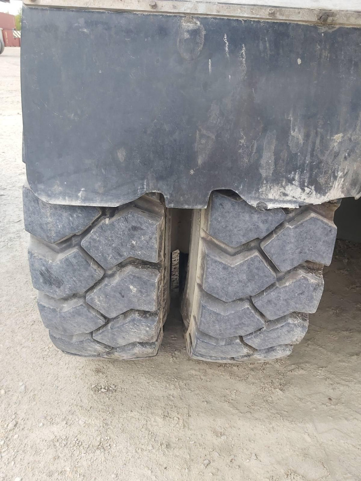 SMV KONECRANES SMV 6/7 ECC 100DS - Konteinerių krautuvas: foto 4 SMV KONECRANES SMV 6/7 ECC 100DS - Konteinerių krautuvas: foto 4