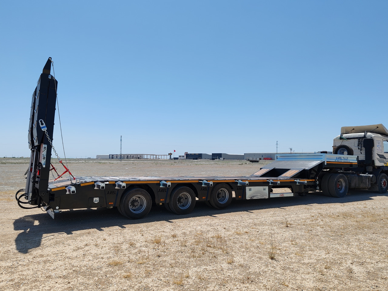 AREL TRAILER 3 AXLE LOW LOADER TRAILER - Žemo profilio platforma puspriekabė: foto 5 AREL TRAILER 3 AXLE LOW LOADER TRAILER - Žemo profilio platforma puspriekabė: foto 5
