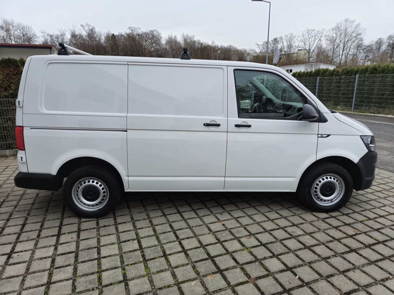 VOLKSWAGEN T6 Transporter Kasten-Kombi Standheizung - Krovininis mikroautobusas: foto 4 VOLKSWAGEN T6 Transporter Kasten-Kombi Standheizung - Krovininis mikroautobusas: foto 4