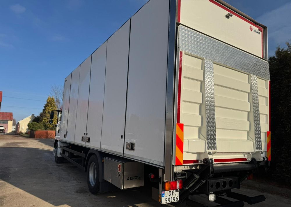 MAN MAN TGM 18.290/ IZOTERMA / OTWIERANY BOK/ /WINDA / 19 EUROPALET/ NISKI PRZEBIEG /SYPIALKA /ACC/EURO6 - Refrižeratorius sunkvežimis: foto 5 MAN MAN TGM 18.290/ IZOTERMA / OTWIERANY BOK/ /WINDA / 19 EUROPALET/ NISKI PRZEBIEG /SYPIALKA /ACC/EURO6 - Refrižeratorius sunkvežimis: foto 5