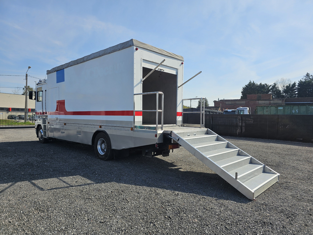 Renault AE380 PHASE1 - Furgonas sunkvežimis: foto 3 Renault AE380 PHASE1 - Furgonas sunkvežimis: foto 3