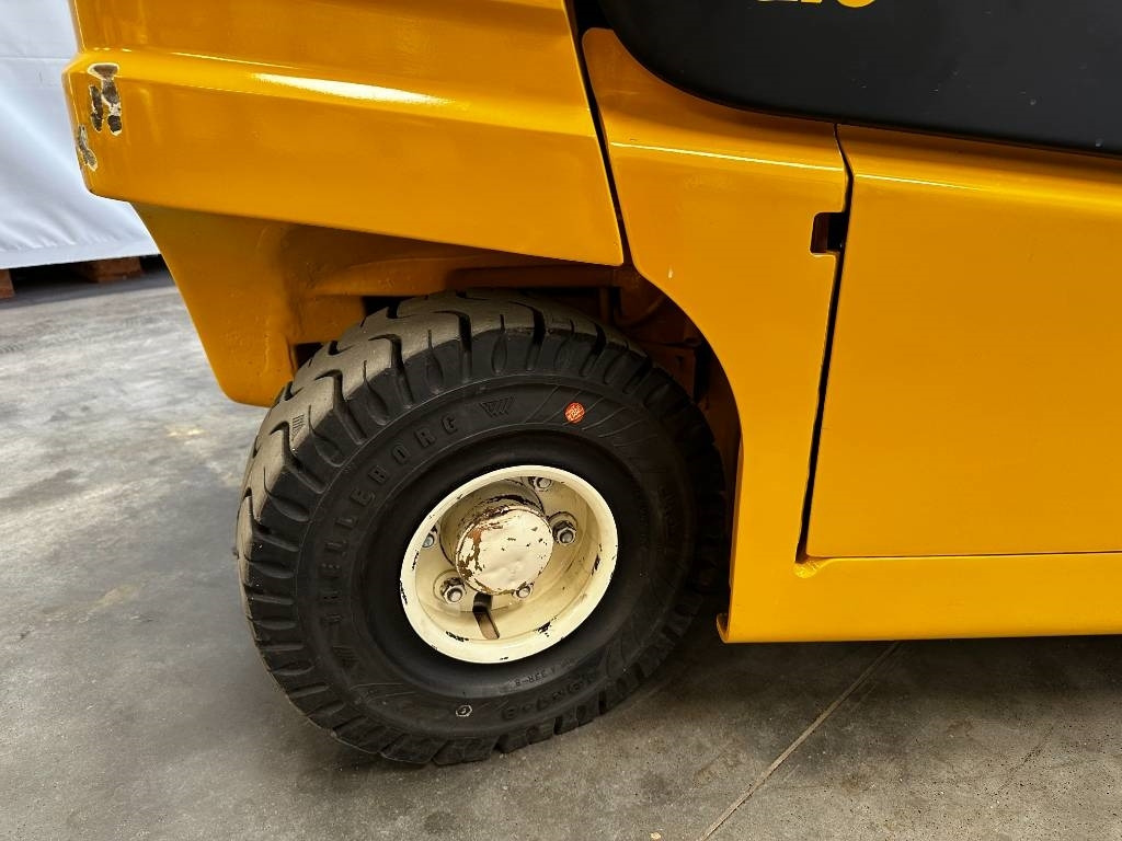 Yale ERP35VL - Elektrinis krautuvas: foto 3 Yale ERP35VL - Elektrinis krautuvas: foto 3