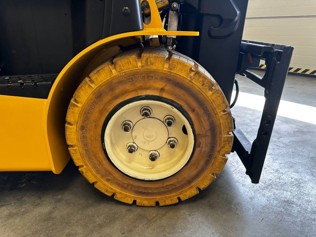 Yale ERP35VL - Elektrinis krautuvas: foto 2 Yale ERP35VL - Elektrinis krautuvas: foto 2