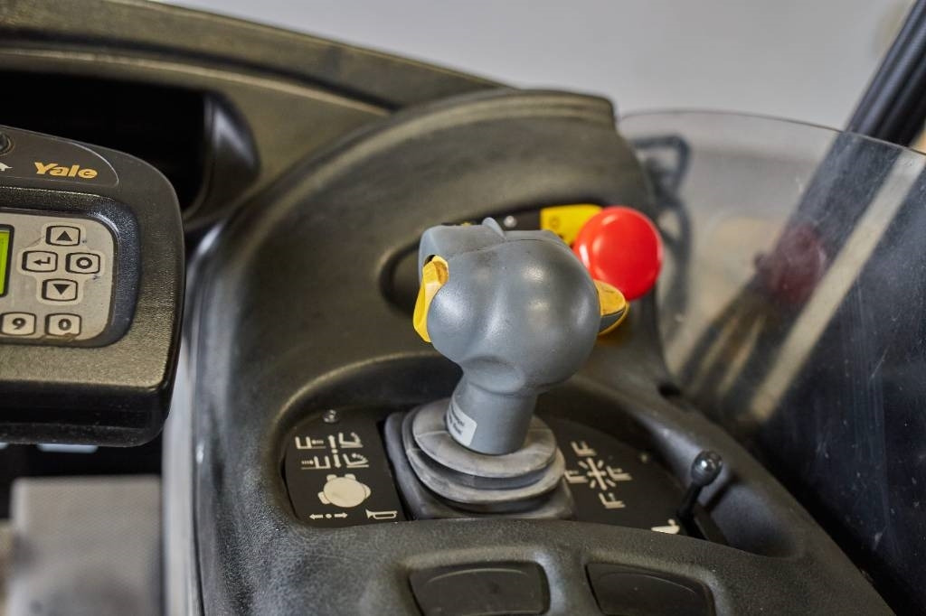 Yale MR14 - Elektrinis krautuvas: foto 4 Yale MR14 - Elektrinis krautuvas: foto 4