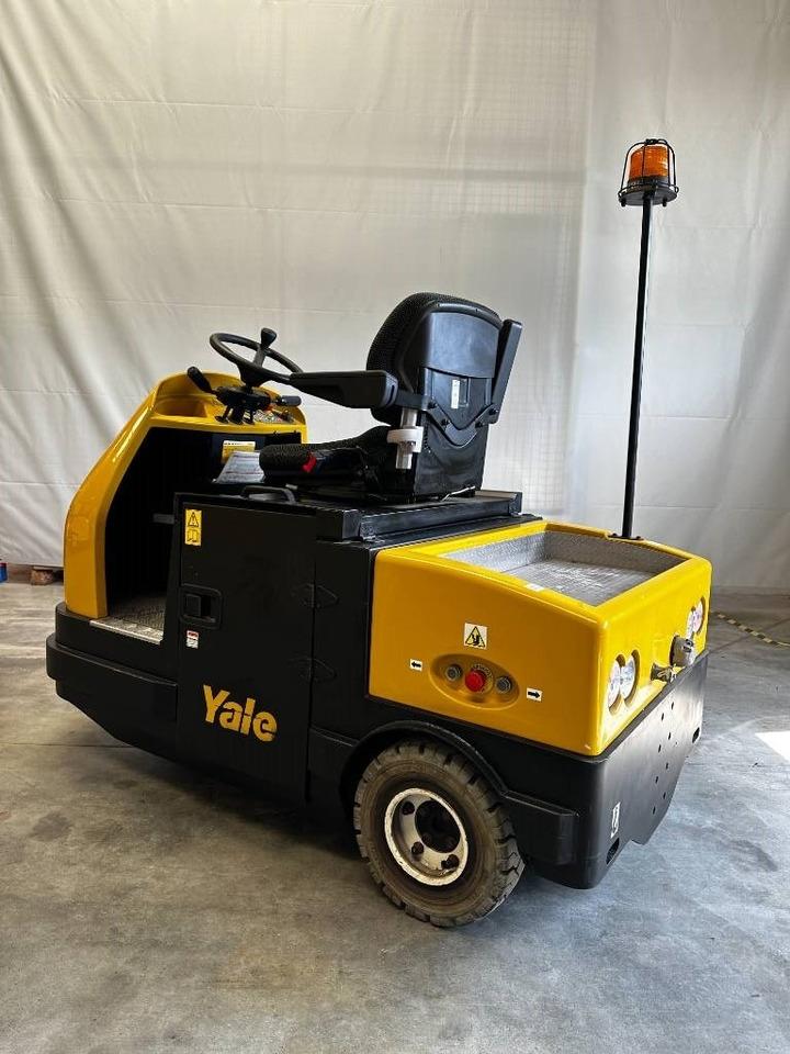 Yale MT70 - Elektrinis vilkikas: foto 2 Yale MT70 - Elektrinis vilkikas: foto 2