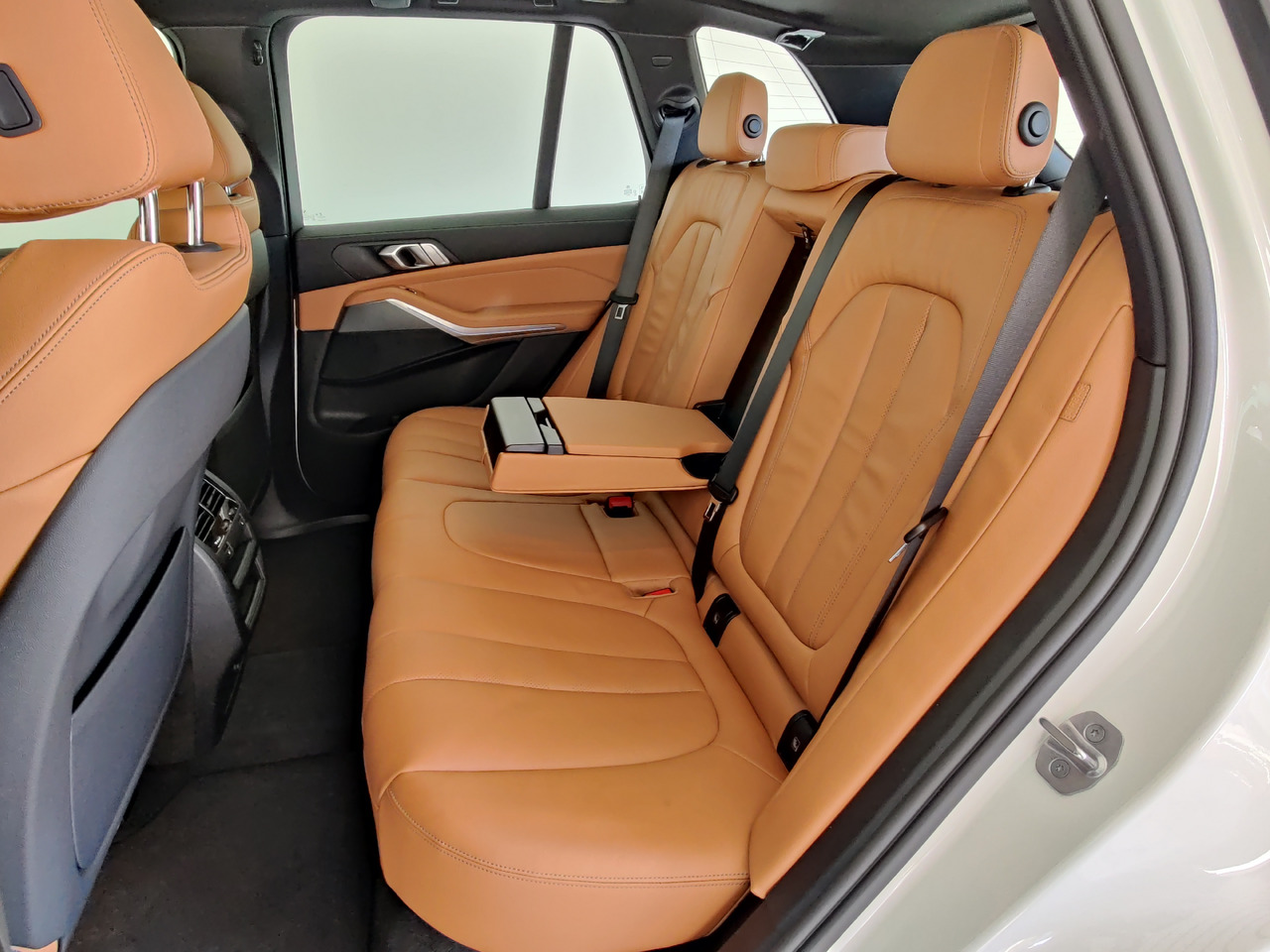 Visureigis BMW X5 xDrive 45 e M Sport HiFi HUD Pano Leder Laser: foto 18 Visureigis BMW X5 xDrive 45 e M Sport HiFi HUD Pano Leder Laser: foto 18