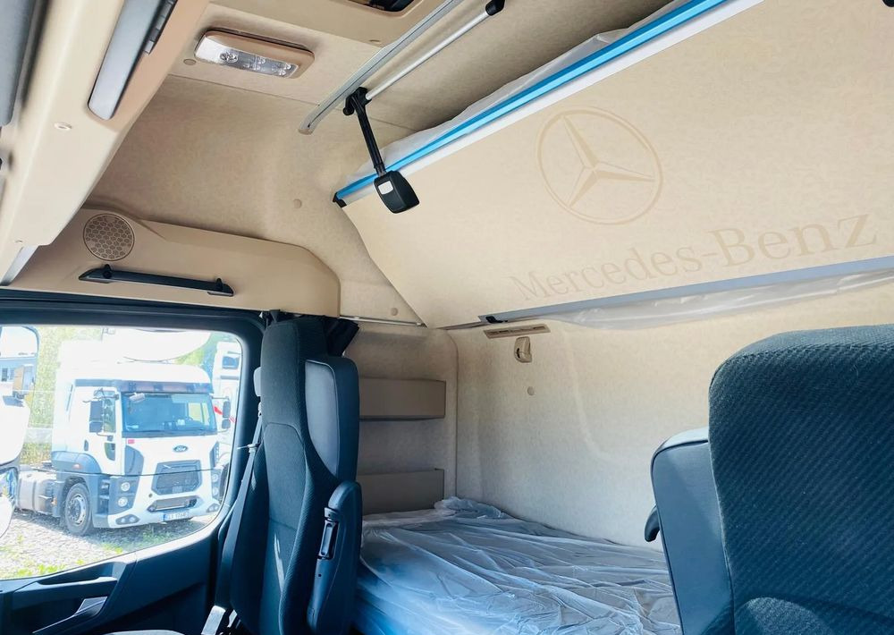 Vilkikas Mercedes-Benz ACTROS 1848: foto 12