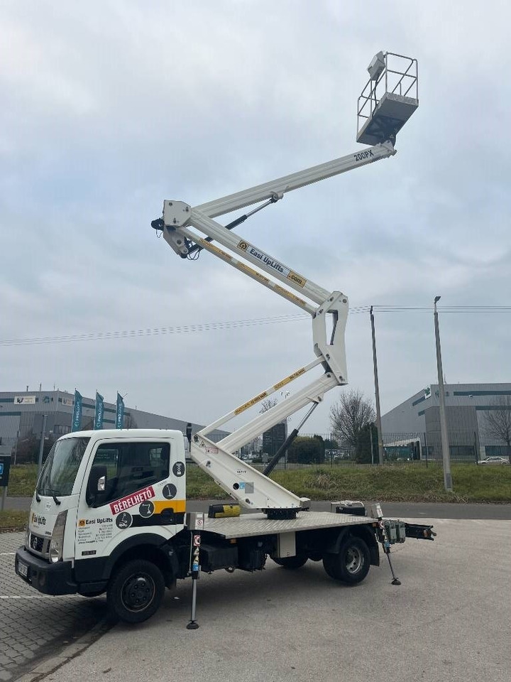 Nissan GSR B200PX - Stiebinis keltuvas: foto 1 Nissan GSR B200PX - Stiebinis keltuvas: foto 1