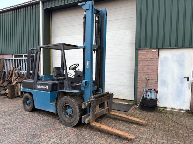 Nissan fd50 - Dyzelinis krautuvas: foto 2 Nissan fd50 - Dyzelinis krautuvas: foto 2