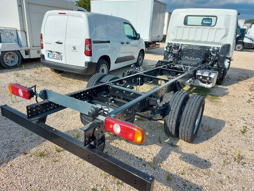 Mitsubishi Canter Fuso Fahrgestell mit wählbar Aufbau - Važiuoklės sunkvežimis: foto 3 Mitsubishi Canter Fuso Fahrgestell mit wählbar Aufbau - Važiuoklės sunkvežimis: foto 3