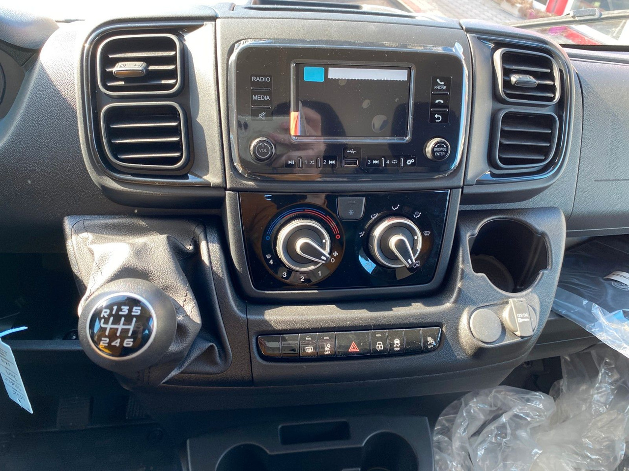 Peugeot BOXER CHDC L4 HEAVY PRITSCHE - Bortinis automobilis, Komercinis automobilis su dviguba kabina: foto 3 Peugeot BOXER CHDC L4 HEAVY PRITSCHE - Bortinis automobilis, Komercinis automobilis su dviguba kabina: foto 3