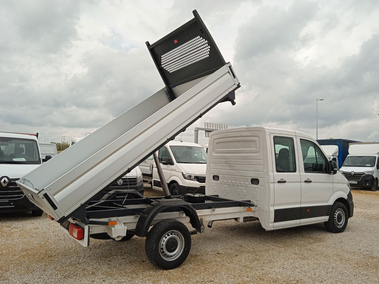 Volkswagen Crafter L4 DOKA Kipper 140Ps SOFORT - Mažas savivartis, Komercinis automobilis su dviguba kabina: foto 4 Volkswagen Crafter L4 DOKA Kipper 140Ps SOFORT - Mažas savivartis, Komercinis automobilis su dviguba kabina: foto 4
