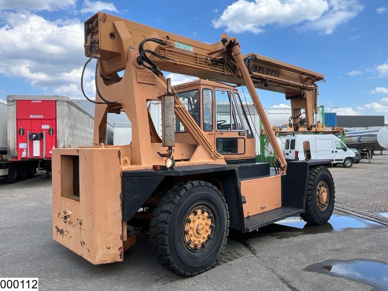 Belotti B81V/2 12 mtr - Dyzelinis krautuvas: foto 4 Belotti B81V/2 12 mtr - Dyzelinis krautuvas: foto 4