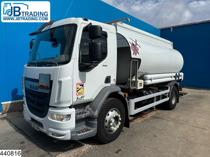 DAF LF 280 EURO 6, Manual, 13,390 litres, 5 Comp. - Autocisterna: foto 1 DAF LF 280 EURO 6, Manual, 13,390 litres, 5 Comp. - Autocisterna: foto 1