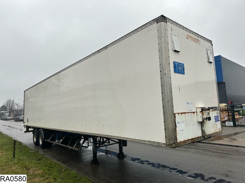 Fruehauf gesloten bak Estimated 3000 Jerrycans - Furgonas puspriekabė: foto 3 Fruehauf gesloten bak Estimated 3000 Jerrycans - Furgonas puspriekabė: foto 3