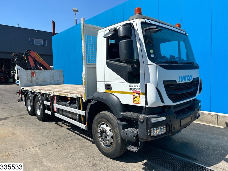 Iveco Trakker 360 6X4, EURO 6, Palfinger, Remote - Platforminis/ Bortinis sunkvežimis, Sunkvežimis su kranu: foto 2 Iveco Trakker 360 6X4, EURO 6, Palfinger, Remote - Platforminis/ Bortinis sunkvežimis, Sunkvežimis su kranu: foto 2