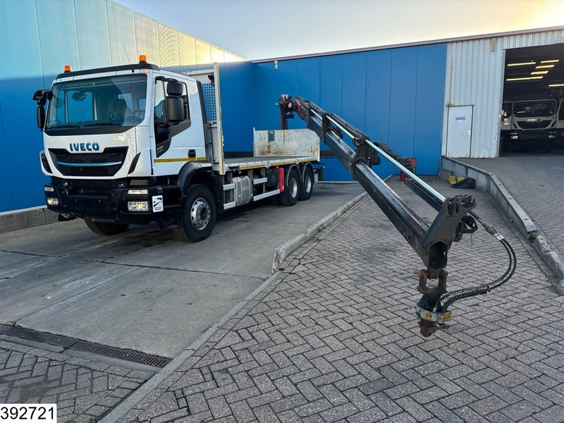 Iveco Trakker 360 6x4, EURO 6, Palfinger, Remote - Platforminis/ Bortinis sunkvežimis, Sunkvežimis su kranu: foto 2 Iveco Trakker 360 6x4, EURO 6, Palfinger, Remote - Platforminis/ Bortinis sunkvežimis, Sunkvežimis su kranu: foto 2