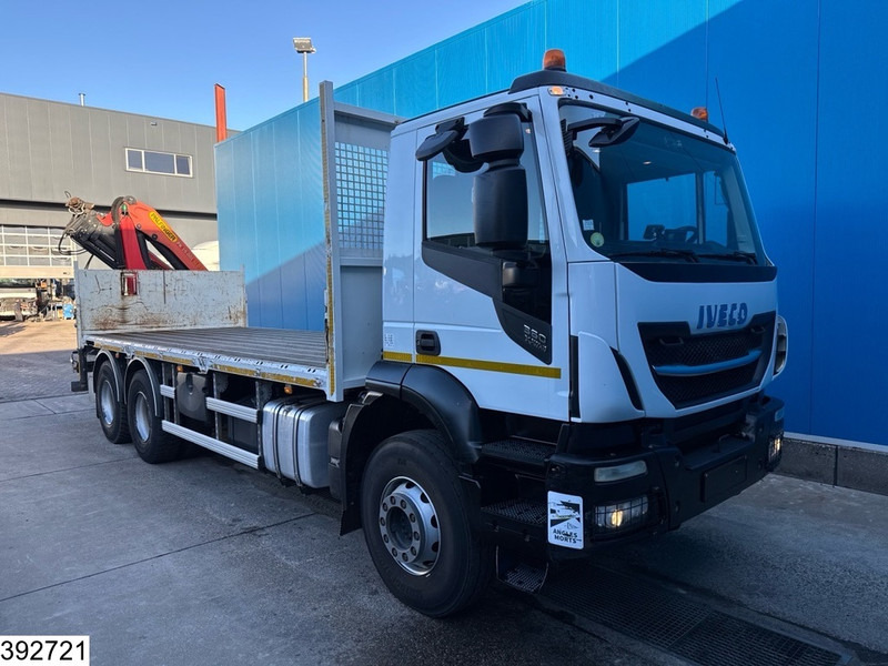 Iveco Trakker 360 6x4, EURO 6, Palfinger, Remote - Platforminis/ Bortinis sunkvežimis, Sunkvežimis su kranu: foto 4 Iveco Trakker 360 6x4, EURO 6, Palfinger, Remote - Platforminis/ Bortinis sunkvežimis, Sunkvežimis su kranu: foto 4