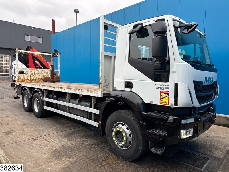 Iveco Trakker 410 6x4, EURO 6, Palfinger, Remote, Steel suspenion - Platforminis/ Bortinis sunkvežimis, Sunkvežimis su kranu: foto 3 Iveco Trakker 410 6x4, EURO 6, Palfinger, Remote, Steel suspenion - Platforminis/ Bortinis sunkvežimis, Sunkvežimis su kranu: foto 3