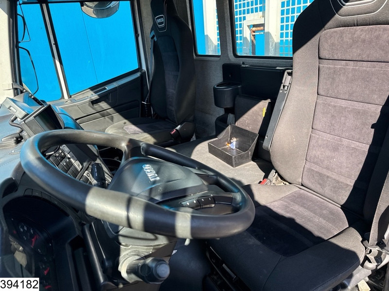 Platforminis/ Bortinis sunkvežimis, Sunkvežimis su kranu Iveco X-Way 360 6X4, EURO 6, Steel suspension, Palfinger: foto 10
