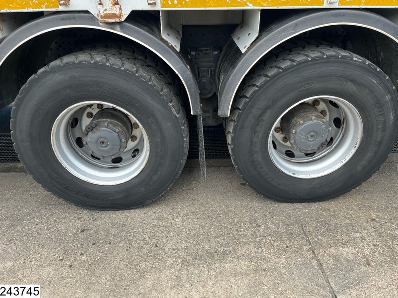 Platforminis/ Bortinis sunkvežimis, Sunkvežimis su kranu Mercedes-Benz Arocs 3240 8X4, EURO 6, Steel suspension, Palfinger: foto 12