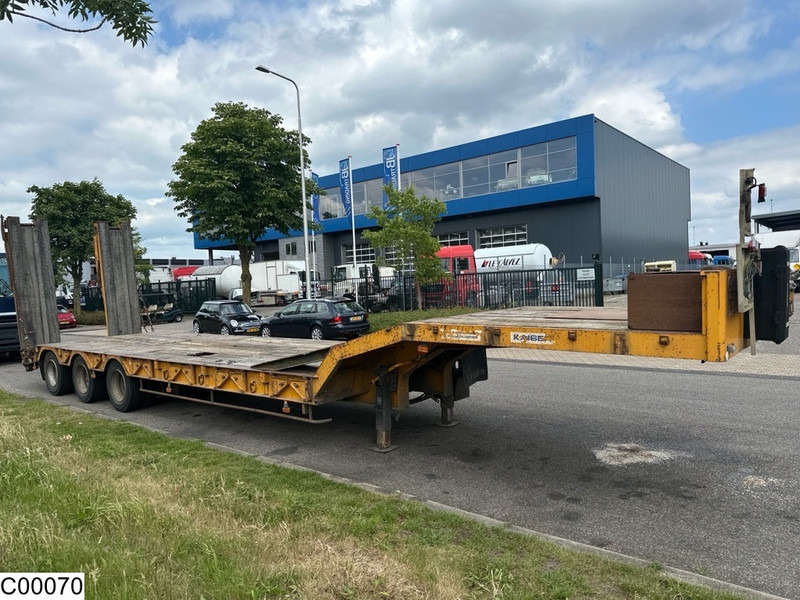 ROBUSTE semie 53.000 KG, winch - Žemo profilio platforma puspriekabė: foto 4 ROBUSTE semie 53.000 KG, winch - Žemo profilio platforma puspriekabė: foto 4