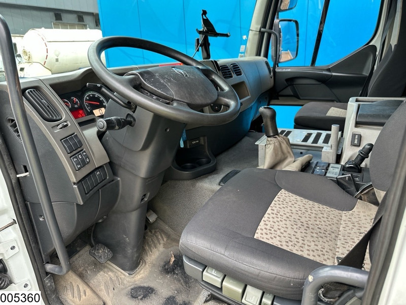 Renault Premium 310 Dxi EURO 5, Retarder, Fuel, 13.000 Liter, 4 Comp - Autocisterna: foto 5 Renault Premium 310 Dxi EURO 5, Retarder, Fuel, 13.000 Liter, 4 Comp - Autocisterna: foto 5