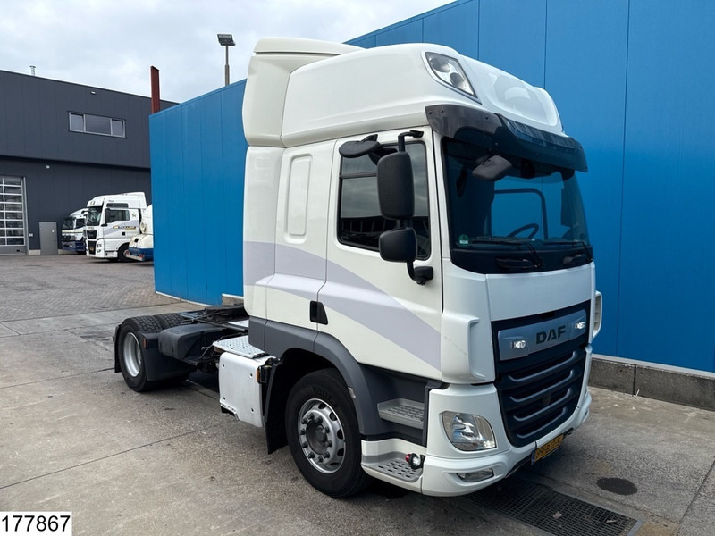 DAF CF 410 EURO 6 - Vilkikas: foto 3 DAF CF 410 EURO 6 - Vilkikas: foto 3