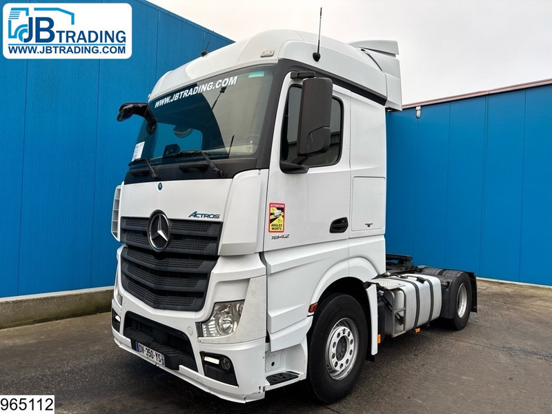 Mercedes-Benz Actros 1842 EURO 6 - Vilkikas: foto 1 Mercedes-Benz Actros 1842 EURO 6 - Vilkikas: foto 1