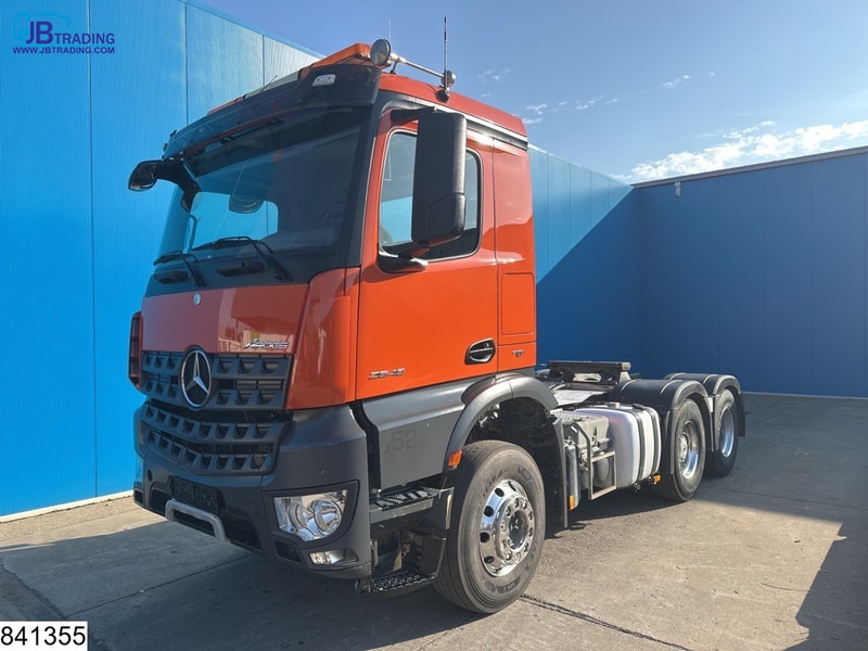 Mercedes-Benz Arocs 2648 6x4, EURO 6, Hydraulic, Retarder - Vilkikas: foto 1 Mercedes-Benz Arocs 2648 6x4, EURO 6, Hydraulic, Retarder - Vilkikas: foto 1