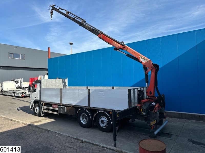 Volvo FM 370 6X2, EURO 5, Palfinger, Remote - Platforminis/ Bortinis sunkvežimis, Sunkvežimis su kranu: foto 4 Volvo FM 370 6X2, EURO 5, Palfinger, Remote - Platforminis/ Bortinis sunkvežimis, Sunkvežimis su kranu: foto 4
