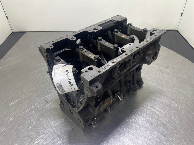Ahlmann AS900-Cummins B3.3T-4989845-Crankcase/Unterblock - Variklis - Statybinė technika: foto 2 Ahlmann AS900-Cummins B3.3T-4989845-Crankcase/Unterblock - Variklis - Statybinė technika: foto 2