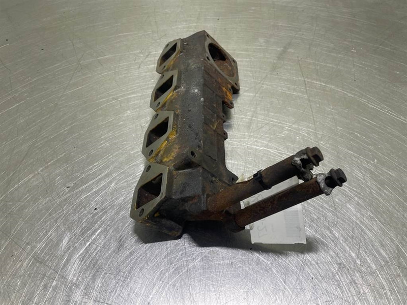 Ahlmann AS900-Cummins B3.3T-Intake-exhaust manifold - Variklis - Statybinė technika: foto 3 Ahlmann AS900-Cummins B3.3T-Intake-exhaust manifold - Variklis - Statybinė technika: foto 3