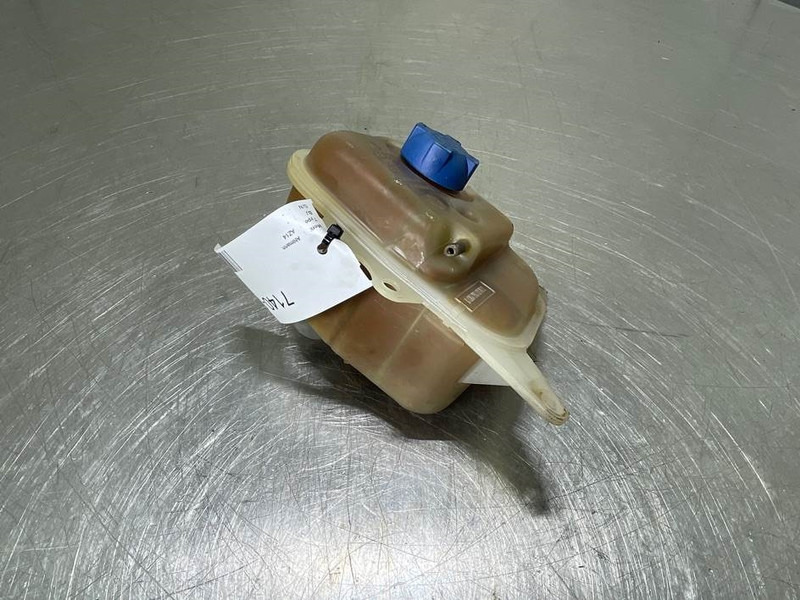 Ahlmann AZ14-4109530A/4109531A-Expansion tank/Behälter - Variklis - Statybinė technika: foto 2 Ahlmann AZ14-4109530A/4109531A-Expansion tank/Behälter - Variklis - Statybinė technika: foto 2