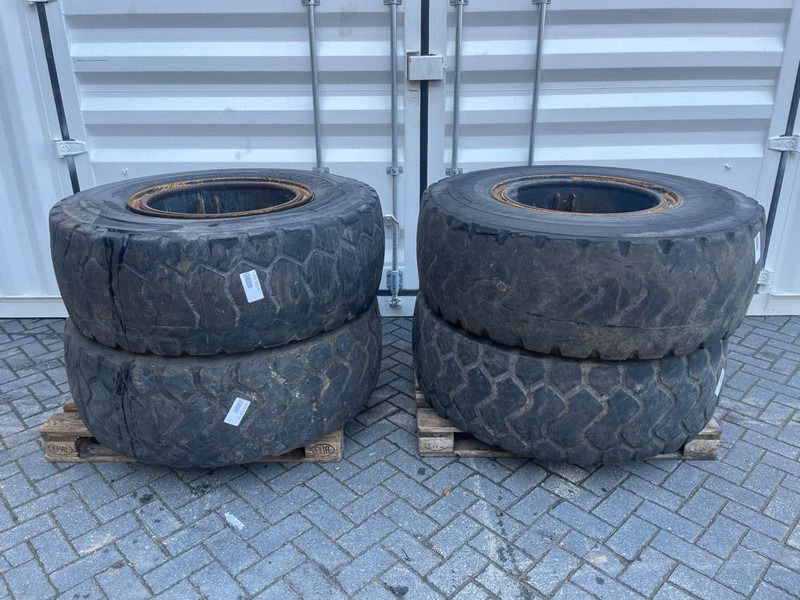 Ahlmann AZ14-BKT 17.5R25-Tire/Reifen/Band - Padangos ir ratlankiai - Statybinė technika: foto 1 Ahlmann AZ14-BKT 17.5R25-Tire/Reifen/Band - Padangos ir ratlankiai - Statybinė technika: foto 1
