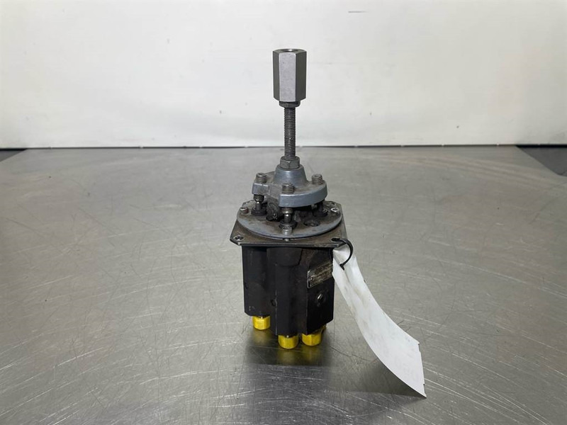 Ahlmann AZ6-4198091A-HRK-20-Servo valve/Servoventil - Hidraulika - Statybinė technika: foto 2 Ahlmann AZ6-4198091A-HRK-20-Servo valve/Servoventil - Hidraulika - Statybinė technika: foto 2