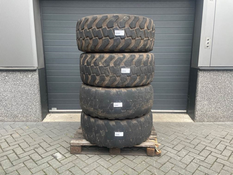 Ahlmann AZ6-Alliance 405/70R20 (16/70R20)-Tire/Reifen/Band - Padangos ir ratlankiai - Statybinė technika: foto 1 Ahlmann AZ6-Alliance 405/70R20 (16/70R20)-Tire/Reifen/Band - Padangos ir ratlankiai - Statybinė technika: foto 1