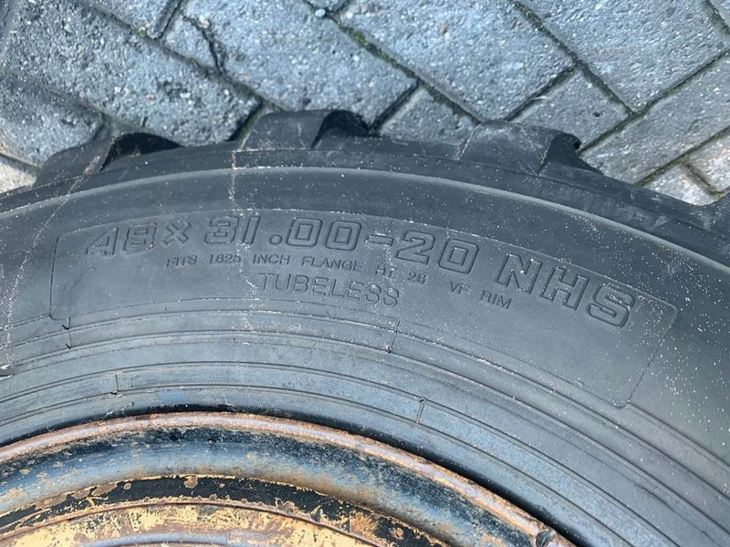 Alliance 48x31.00-20 NHS - Flotation 331 - Tire/Reifen/Band - Padangos ir ratlankiai - Statybinė technika: foto 4 Alliance 48x31.00-20 NHS - Flotation 331 - Tire/Reifen/Band - Padangos ir ratlankiai - Statybinė technika: foto 4