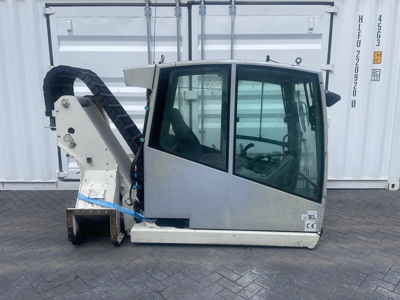 Atlas 1704MH - Cabin/Kabine/Cabine - Kabina ir interjeras - Statybinė technika: foto 2 Atlas 1704MH - Cabin/Kabine/Cabine - Kabina ir interjeras - Statybinė technika: foto 2