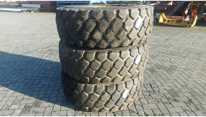 Case 521F-MTP 17.5R25-Tire/Reifen/Band - Padangos ir ratlankiai - Statybinė technika: foto 1 Case 521F-MTP 17.5R25-Tire/Reifen/Band - Padangos ir ratlankiai - Statybinė technika: foto 1