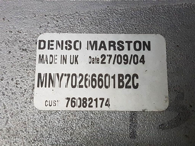 Case 621D-Denso MNY70266601B2C-Airco condenser/koeler - Rėmas/ Važiuoklė - Statybinė technika: foto 4 Case 621D-Denso MNY70266601B2C-Airco condenser/koeler - Rėmas/ Važiuoklė - Statybinė technika: foto 4