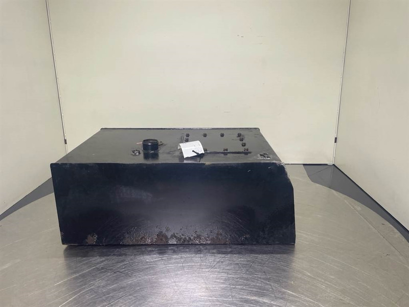 Cat TH62-142-4887-Fuel tank/Kraftstofftank - Rėmas/ Važiuoklė - Statybinė technika: foto 3 Cat TH62-142-4887-Fuel tank/Kraftstofftank - Rėmas/ Važiuoklė - Statybinė technika: foto 3