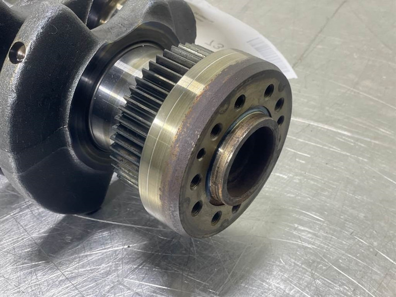 Deutz BF4M1013E-04201319-Crankshaft/Kurbelwelle/Krukas - Variklis - Statybinė technika: foto 5 Deutz BF4M1013E-04201319-Crankshaft/Kurbelwelle/Krukas - Variklis - Statybinė technika: foto 5