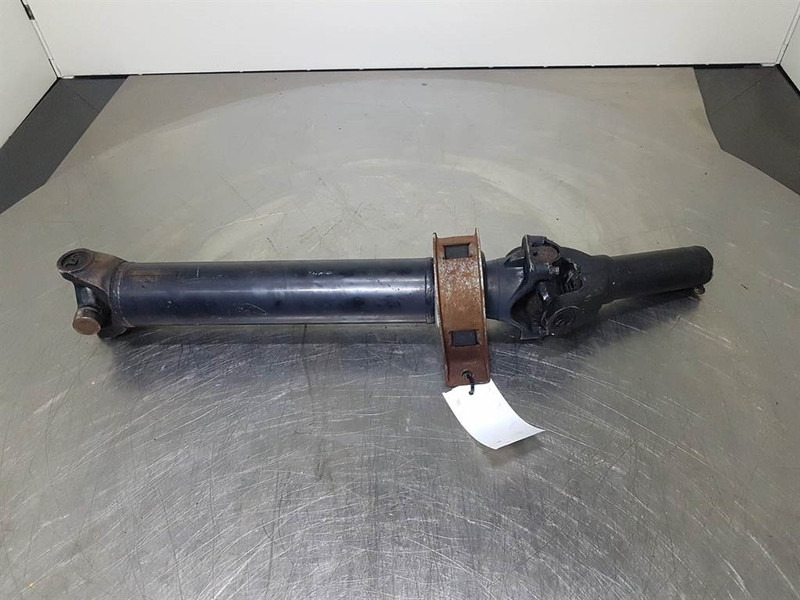 JCB 426E AGRI-914/60133-Propshaft/Gelenkwelle/Cardanas - Ašis ir dalys - Statybinė technika: foto 4 JCB 426E AGRI-914/60133-Propshaft/Gelenkwelle/Cardanas - Ašis ir dalys - Statybinė technika: foto 4