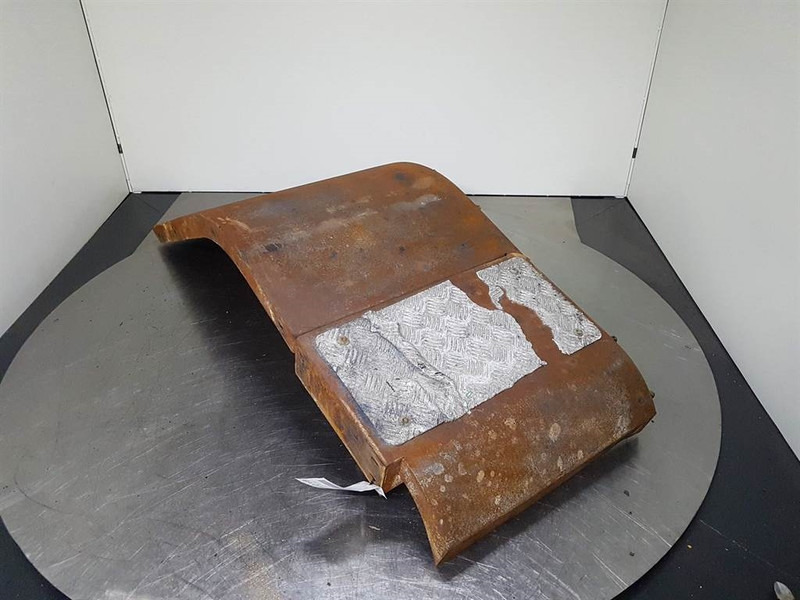 JCB 426E AGRI HT - Mud guard/Kotfluegel/Spatbord - Rėmas/ Važiuoklė - Statybinė technika: foto 1 JCB 426E AGRI HT - Mud guard/Kotfluegel/Spatbord - Rėmas/ Važiuoklė - Statybinė technika: foto 1