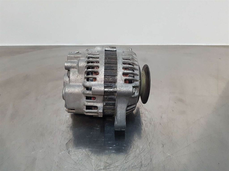 Kubota 12V 60A-A1TA1777-Alternator/Lichtmaschine/Dynamo - Variklis - Statybinė technika: foto 3 Kubota 12V 60A-A1TA1777-Alternator/Lichtmaschine/Dynamo - Variklis - Statybinė technika: foto 3
