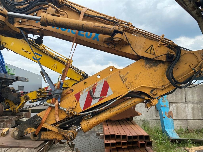 Liebherr A 904 (For parts) - Ratinis ekskavatorius: foto 3 Liebherr A 904 (For parts) - Ratinis ekskavatorius: foto 3