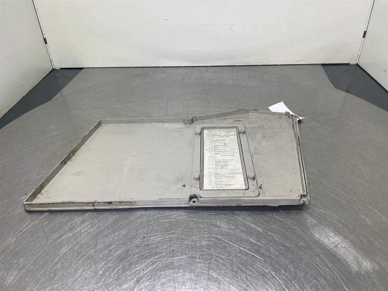 Liebherr A316-9210770-Dashboard/Console/Konsole - Kabina ir interjeras - Statybinė technika: foto 3 Liebherr A316-9210770-Dashboard/Console/Konsole - Kabina ir interjeras - Statybinė technika: foto 3