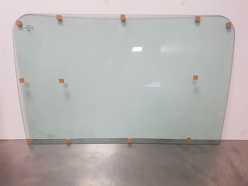 Liebherr A924C-10035530-Frontscheibe unten/Voorruit onder - Kabina ir interjeras - Statybinė technika: foto 1 Liebherr A924C-10035530-Frontscheibe unten/Voorruit onder - Kabina ir interjeras - Statybinė technika: foto 1