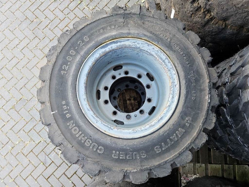 Liebherr A934C-12.00-20-Tire/Reifen/Band - Padangos ir ratlankiai - Statybinė technika: foto 3 Liebherr A934C-12.00-20-Tire/Reifen/Band - Padangos ir ratlankiai - Statybinė technika: foto 3